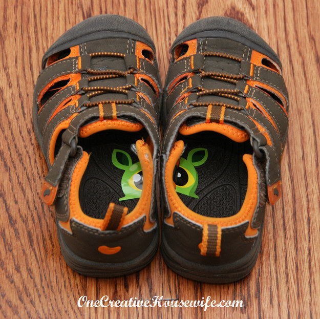 Cut a sticker down the middle, then put one half inside each of your kid’s shoes. This way they’ll always know which shoe goes on which foot.