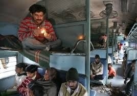 It’s quite a common sight to see people smoking in the train, whether in the passageway or near the door. However, you should know that smoking in the train can lead to a fine of a hundred rupees.