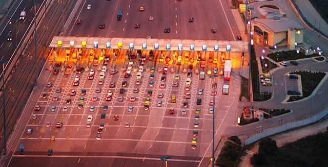 The charming culture and colorful from Guadalajara is one of the pride of the country. However, the city has a traffic index from 169.76 and traffic 167.19 Index Inefficiency.Because of the traffic in the area, the annual CO2 produced to around 2, 087.89 kilograms. As much as it takes trees 24.34 per vehicle to produce oxygen for the sake of covering CO2 emissions.The car that became the most common form of transportation in the area also became the cause of traffic problems.