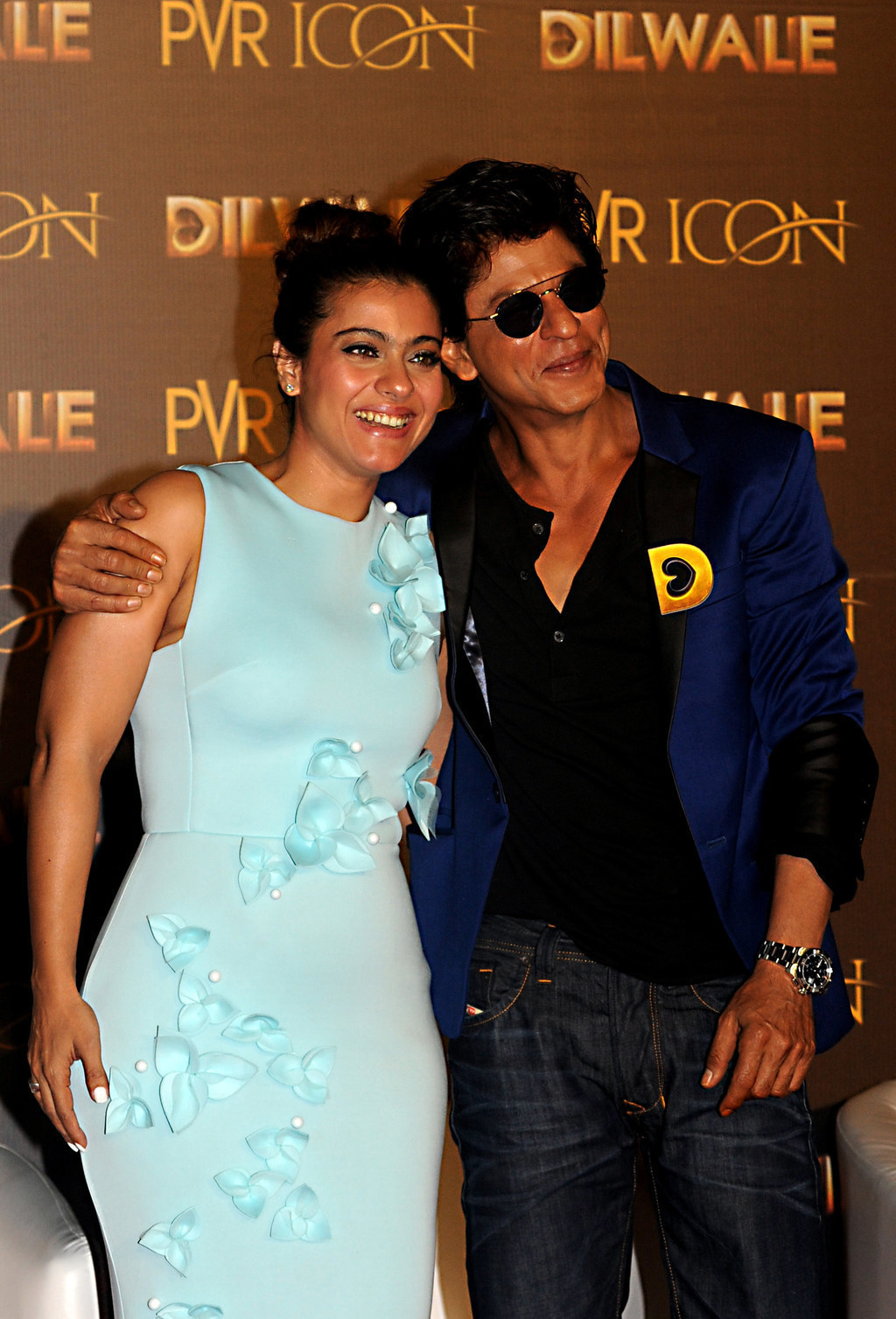 This Is For Everyone Who Likes To Pretend Shah Rukh Khan And Kajol Are Dating
