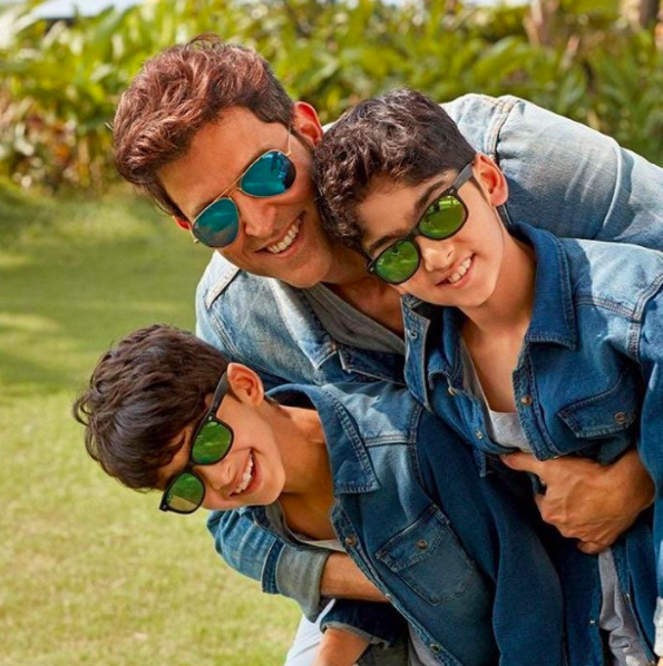 Hrithik recently did a photoshoot with his kids, Hrehaan and Hridhaan, for HELLO Magazine.