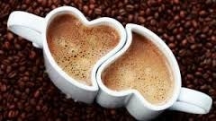 But this tradition was also adopted by other countries, such as Spain, Russia, Greece, Finland, Canada, France, Newcastle, Ireland, Burlgaria and Argentina ("empanada pendiente"). So if you ever find yourself in a place where this beautiful act of solidarity is adopted, pay for a "suspended coffee" and make someone's day a little better!