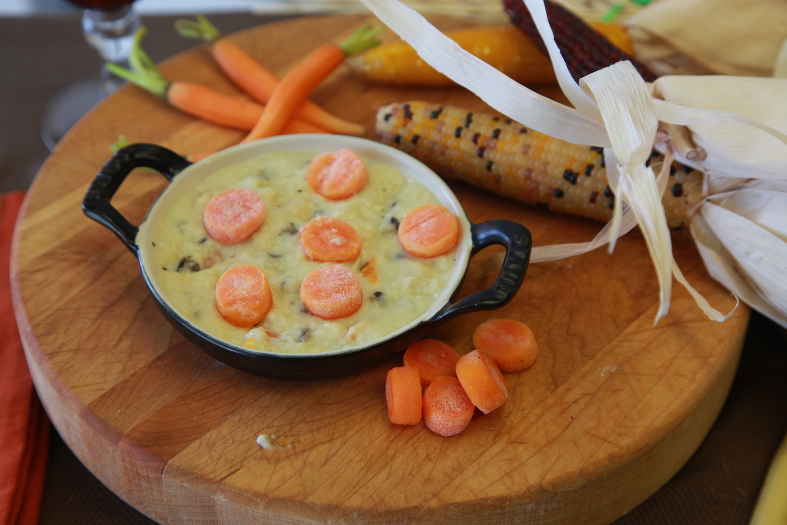 Shipley uses only the finest ingredients and lovingly developed recipes for the seventy soups offered daily at her retail location, or the forty homemade soups available for nationwide delivery.The Soup Shops selections include soups, bisques, chowders and gumbo. From light and healthy Chicken and Rice to Beefy Chili or New England Clam Chowder or She Crab Bisque, the Soup Shop truly has something for everyone.In addition to meat, chicken, sausage and seafood soups, Shipley has thoughtfully provided several vegetarian and vegan options. The Soup Shop’s soups are so popular that Shipley makes 1,000 gallons a week!
