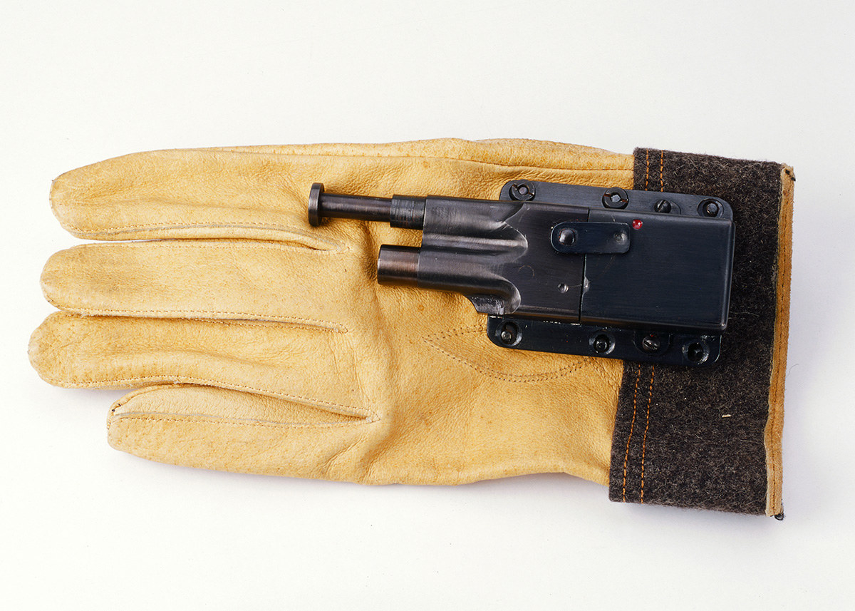 10 of the Coolest Spy Gadgets in Espionage History