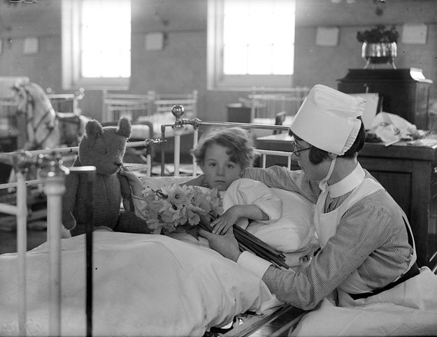 18 Photos That Show Just How Amazing Nurses Have Always Been