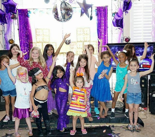 This Girl S Selena Themed Birthday Party Is The Definition Of Amazing