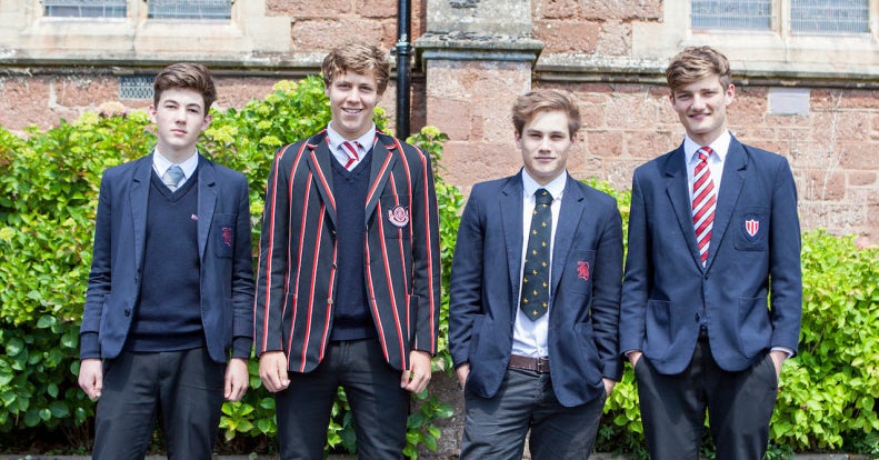 写真 まるでハリー ポッターの世界 英国紳士を育てる パブリック スクール の学園生活 写真 まるでハリー ポッターの世界 英国紳士を育てる パブリック スクール の学園生活