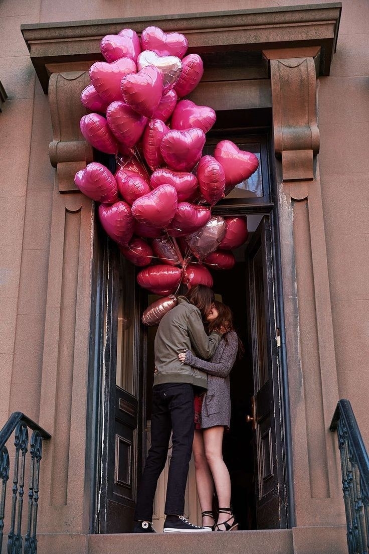 EVERY girl likes to be treated. That doesn't mean you have to break the bank to treat her like a princess! A gift on valentine's day can be anything from a bunch of balloons to an enormously over sized teddy. It's the thought that counts! Personal gift's mean more to her than any expensive gift you could have bought. It shows you really know what she likes. Guaranteed to make her one happy girl.