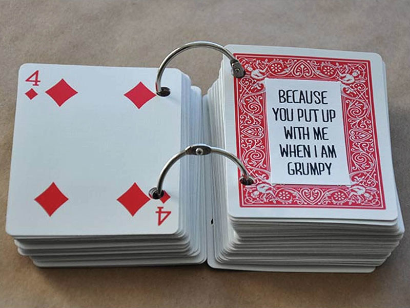 "50 reasons why I love you" is the cheapest and easiest way to create a handmade gift that shows her all the different reasons why you love her without breaking the bank. Check you clever clogs! LINK to step by step tutorial below. LINK