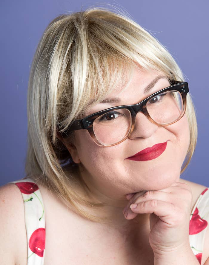 This Is What The Same Woman Looks Like With Five Different Short