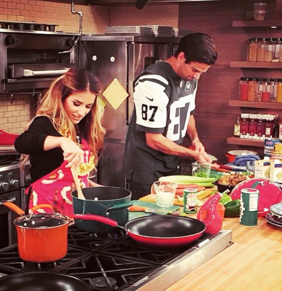 18.Starting. your day in the kitchen with Eric and Jessie James Decker crea...