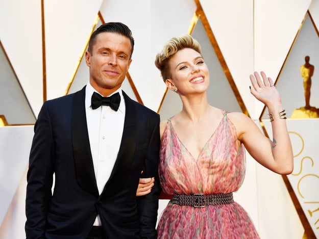 Scarlett y su agente, Joe Machota fueron una dupla, sobre todo, divertida.