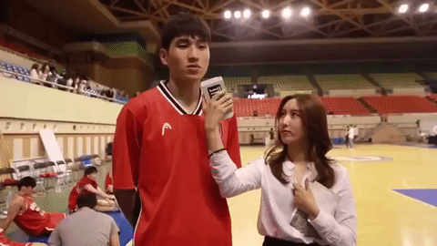Just watching this will make any girl's heart flutter. Who else wants to be her right now?