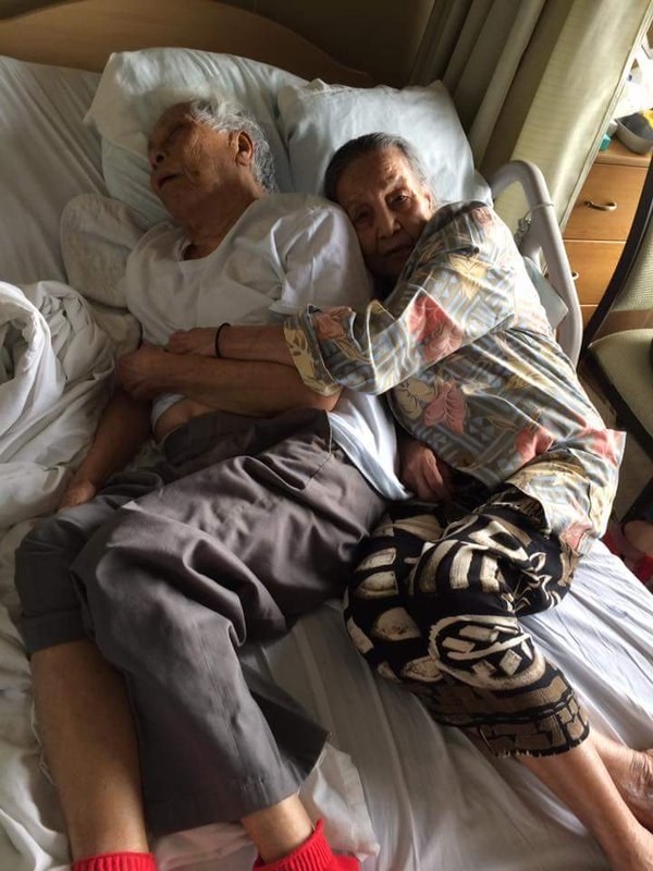 23 Heartwarming Lolo And Lola Couple Photos That'll Prove Merong Forever