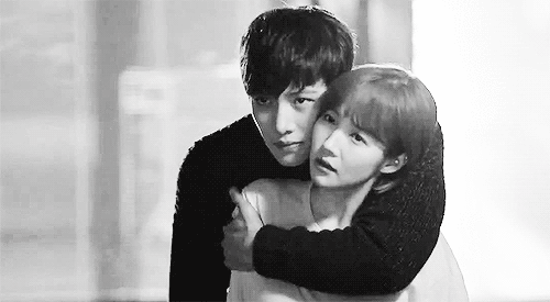 We want your bear hugs. At times, this can even be more romantic than a hug from the front. Remember that!