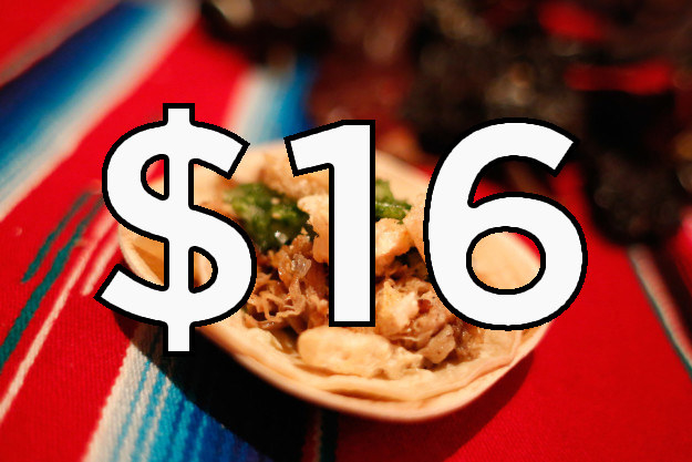 Los tacos de carnitas por los que antes pagábamos $14 pesos en frente de nuestra oficina ahora están en...