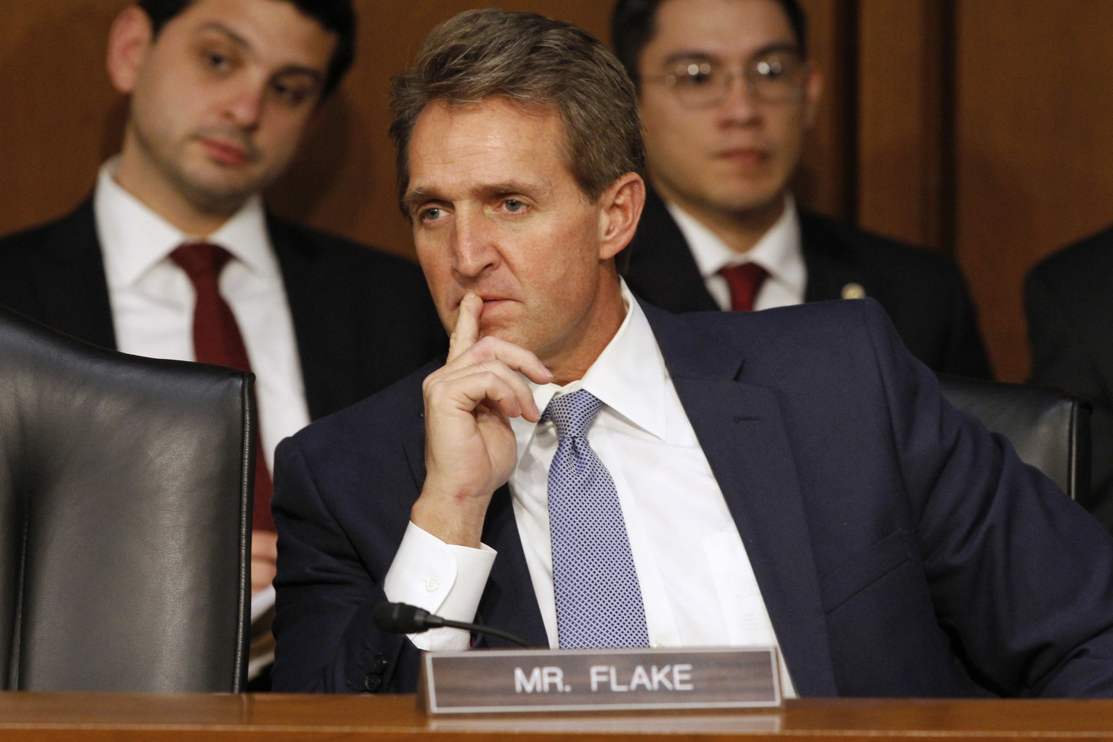 Only a Flake would actually spin a story that makes ISPs victims of consumer privacy, tbh.