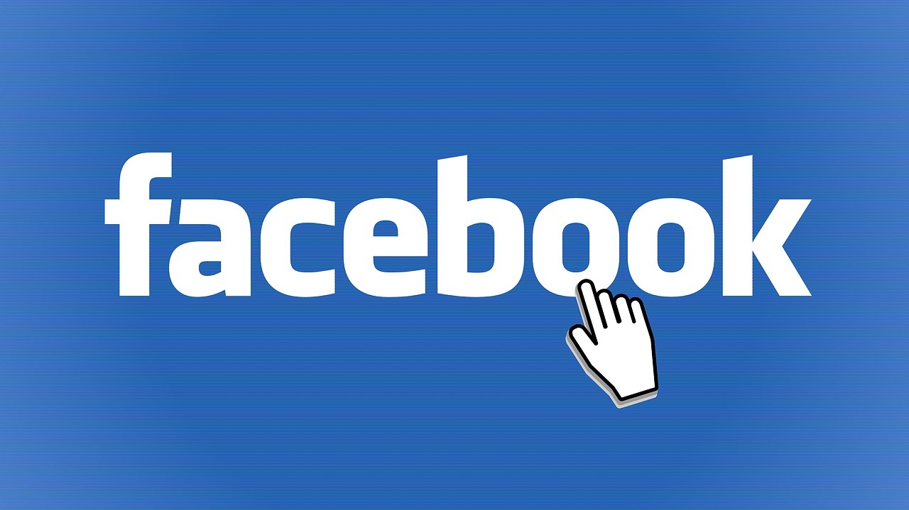 This is the most popular social media app all over the world. Like most of the countries, people of US are also spending a big amount of time on the Facebook app. There are so many features are included in the Facebook app. You can do all things that you do on Facebook with your desktop.