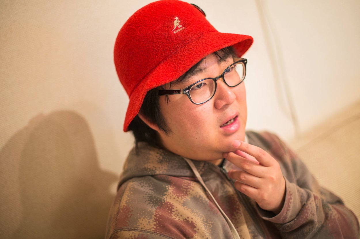 街角 タイトスカート後ろ姿 保育園をクラブに変える。子ども向けDJが「はみ出した子」に本気でぶつかる理由
