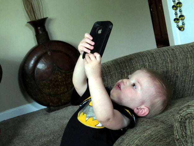 Sinon, il est susceptible de faire une razzia sur vos applis et d'envoyer plein de textos «xjsadvbli457vw» à votre chef.