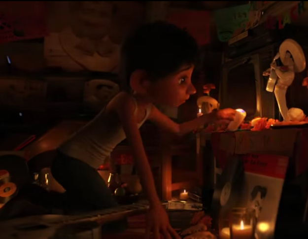 El protagonista, Miguel, es un niño mexicano de una comunidad rural.