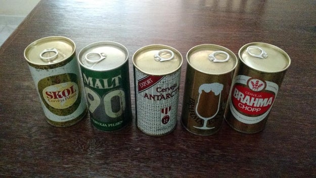 As latinhas com ESTE TIPO de aparato de abertura.