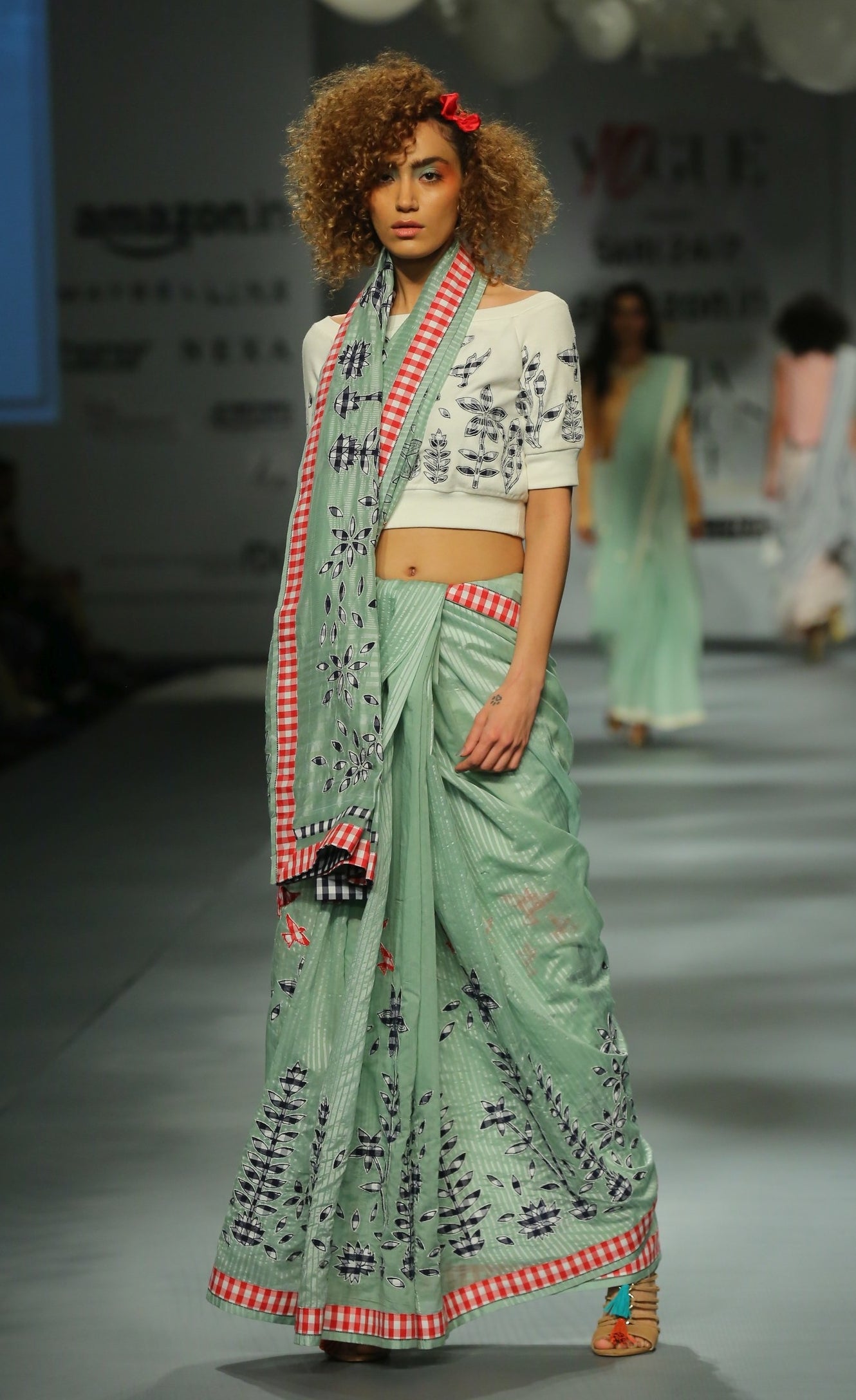 Here Are 35 Non-Boring Ways To Drape A Sari