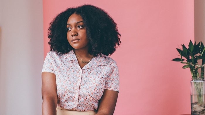 An American poet and hip hop recording artist from Chicago, Noname is loved for her rich lyrics and low voice. Her debut mixtape, Telefone was released in 2016 and anticipated by fans and media. The FADER, Complex, and Rolling Stone welcomed Noname as one of the most exciting and significant new artists of 2016. In the New Year, she is all set to bring a live show to 18 cities.