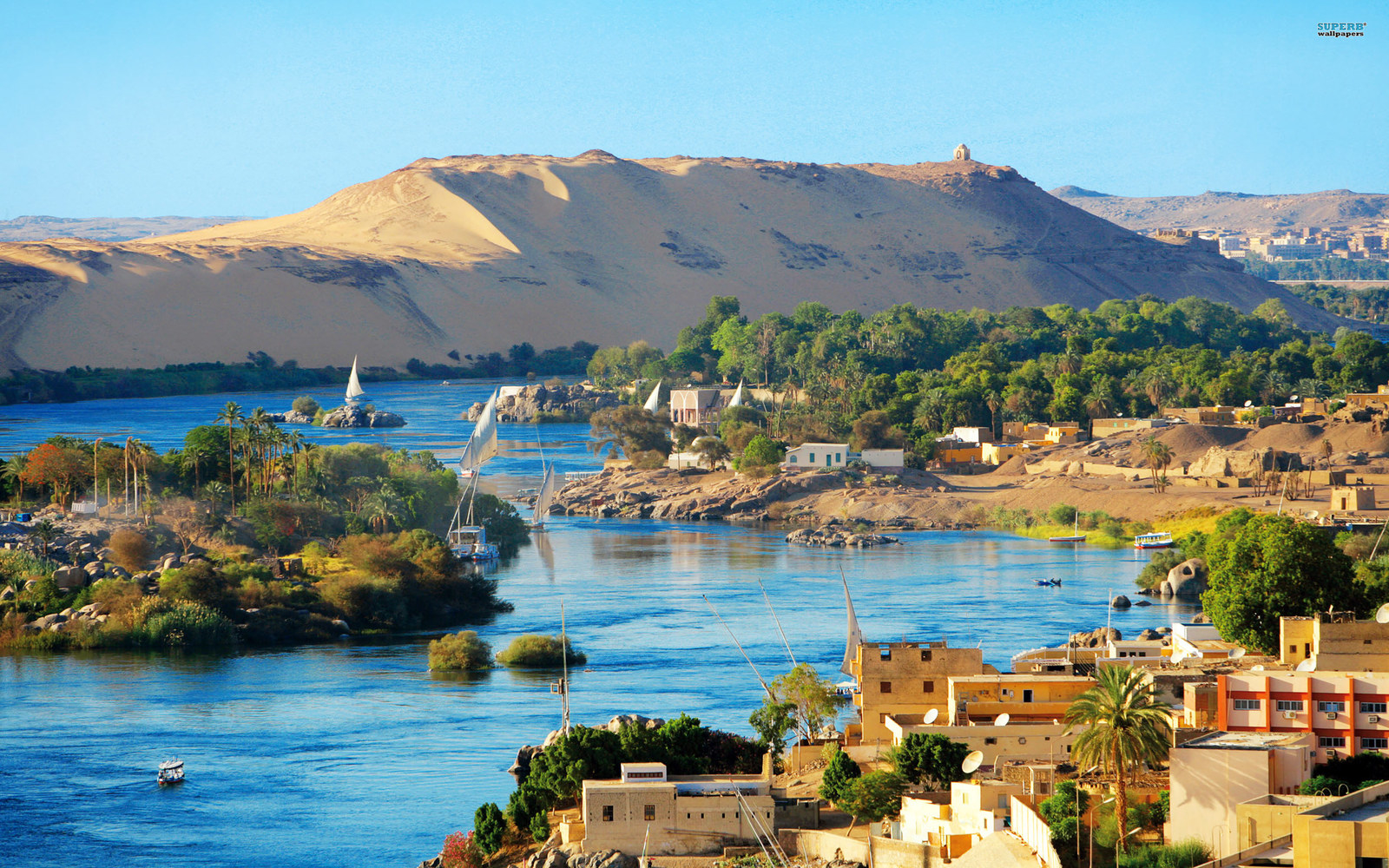 This is the most peaceful town in Egypt. You will love the atmosphere of this place. You should visit the river with a boat. This river is so beautiful, and you will enjoy its atmosphere. Visit the Elephantine Island and saunter the picturesque streets of the Nubian villages. On the east bank, you will find camels, and with a few cost, you can ride on a camel. You can eat unlimited tea in this place. Also, there are plenty of historic places.
