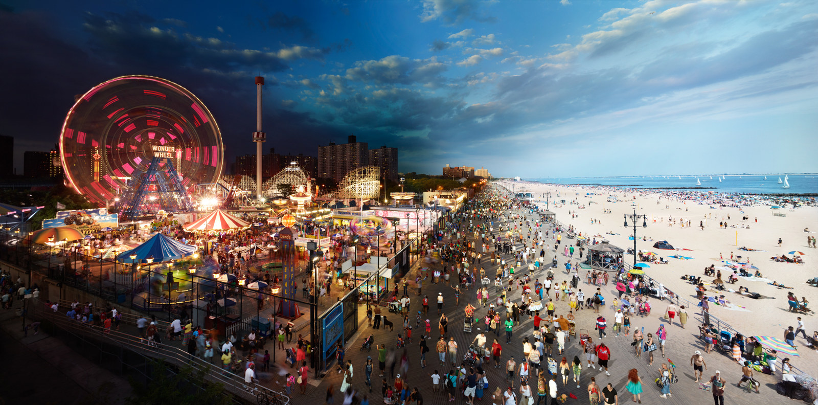 Do you love to do adventure? Then this place is waiting for you. Without visiting this site, your NYC visit will remain incomplete. You can ride here world favorite Cyclone ride. Also, there are some other rides that you will take your adventure to the next level.