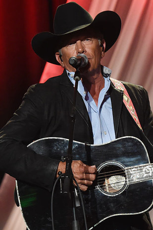 Here's What The Biggest Country Stars From The '90s Look Like Now