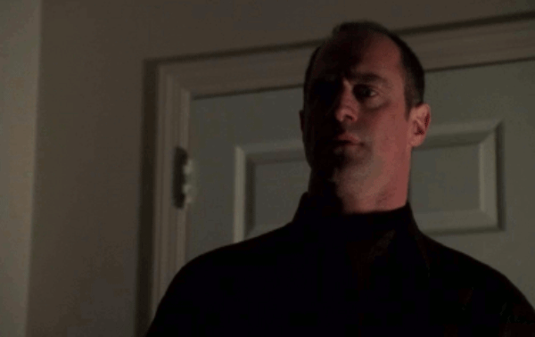 In the show, Elliot Stabler was a former Marine and it showed. How was he able to run when I can barely walk uphill without being out of breath? Those criminals never stood a chance. Elliot Stabler always knew how to throw a punch (and take one) in the name of justice.