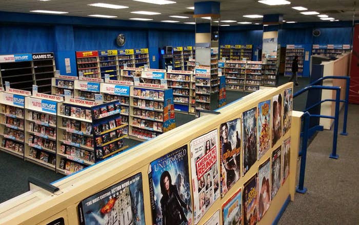 29 Throwback Photos From The Iconic Blockbuster Entertainment Awards