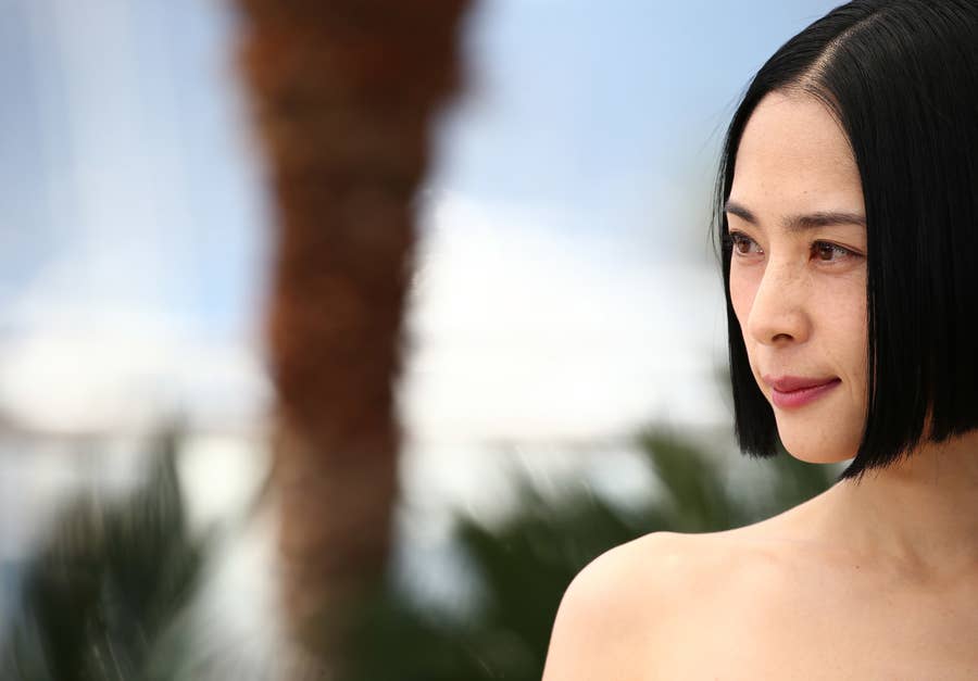 奇跡の44歳 深津絵里は年を重ねて美しくなっている 24歳のころから振り返る