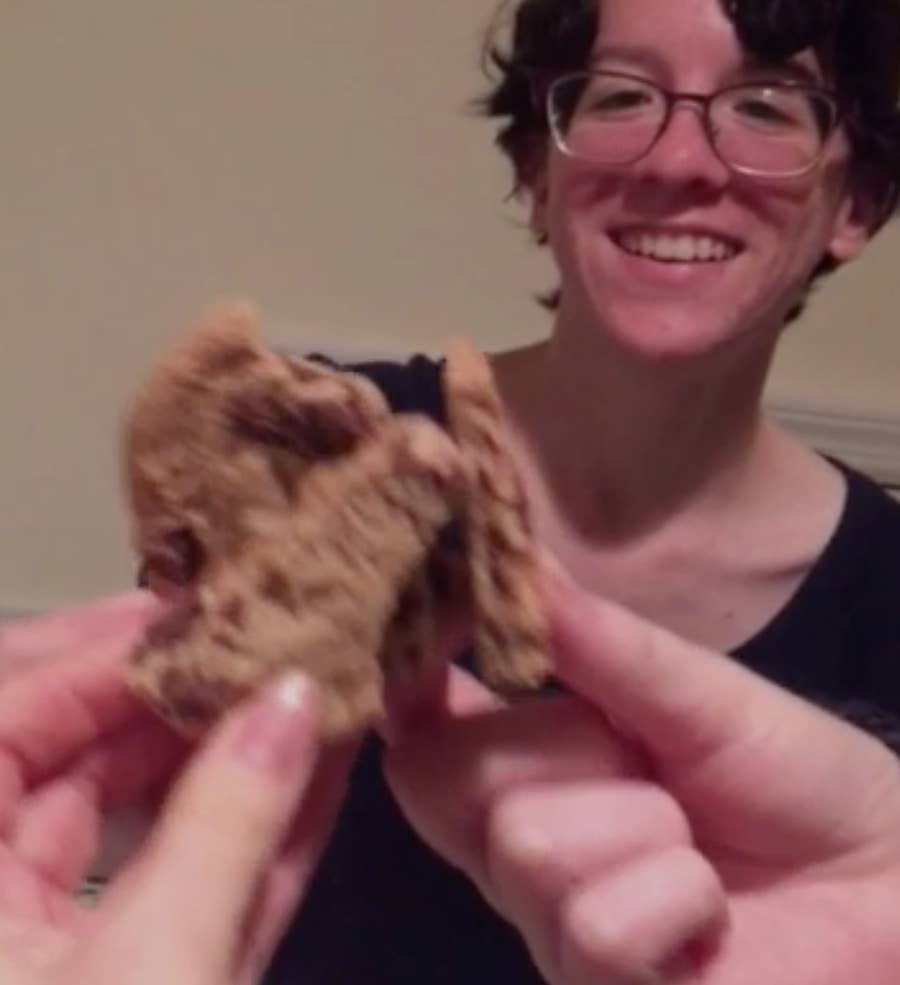 米国内の友人に送ったクッキーがなぜか南の島へ 郵便局のミスが生んだ グアムクッキー