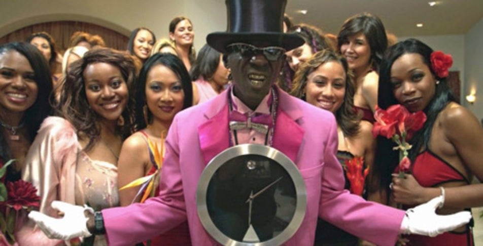 Contestants were given nicknames like Hoopz, Deelishis, Pumpkin, and Thing 2. One woman pooped on the floor during an elimination ceremony. FLAV KEPT HER AROUND.