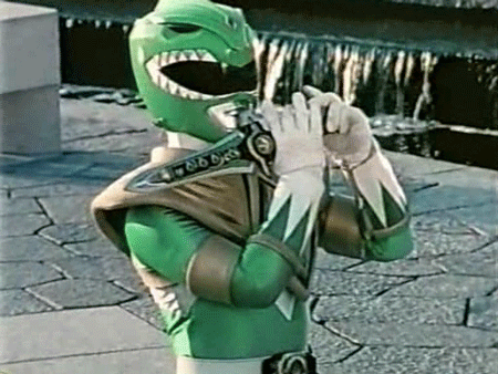 Es que se te va a romper y al final ni apuñalas, ni llamas al Dragonzord ni nada.