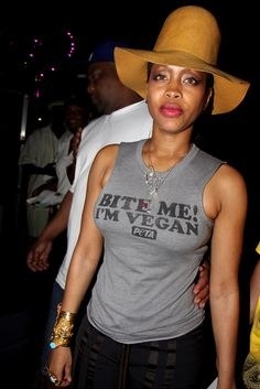 Erykah Badu doesn’t like to label herself as vegan because she doesn’t like to subscribe to any organizations, but she has been eating like a vegan since 1997. In 2016, Badu hosted a vegan soul food hearty dinner celebration, which included glazed carrots, braised mustard greens, barbecue tempeh and purple potato soup.