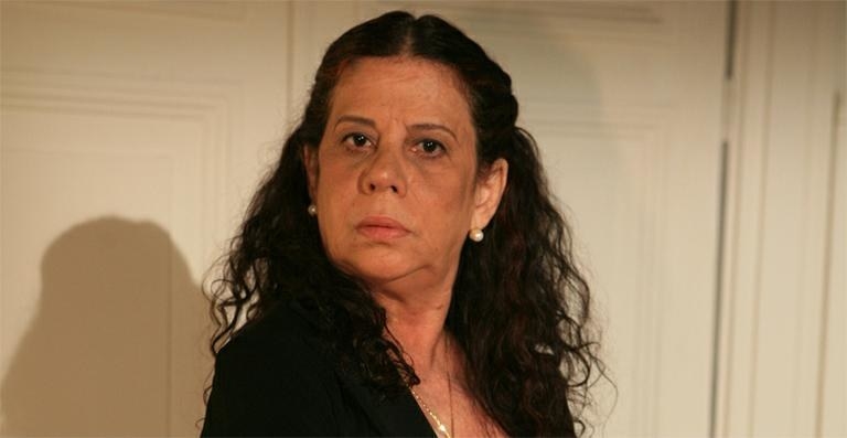 Ninguém lembra dela quando os protagonistas tão quebrando o pau ou alguém está morrendo. Mas é só cortar pro núcleo cômico que a Gladys salva a cena com seu talento.