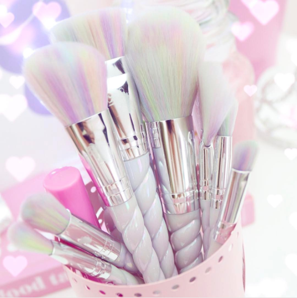 really pretty makeup brushes