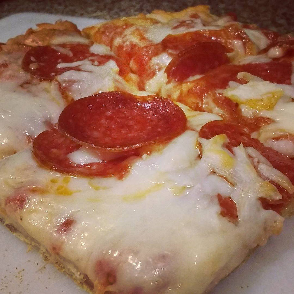 Pizza should only come in two shapes: Round when it's fresh from the oven, and triangle after it's been sliced.