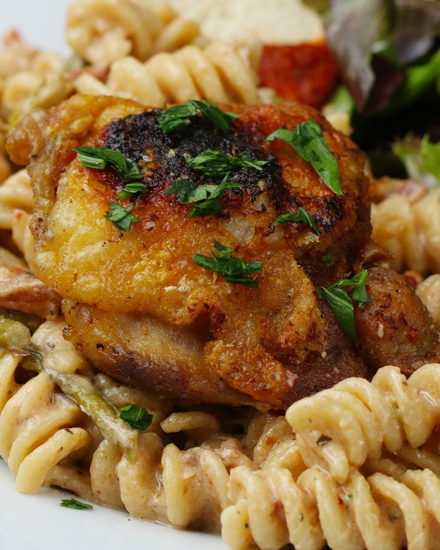 One-Pot Chicken, Bacon, and Goat Cheese Pasta