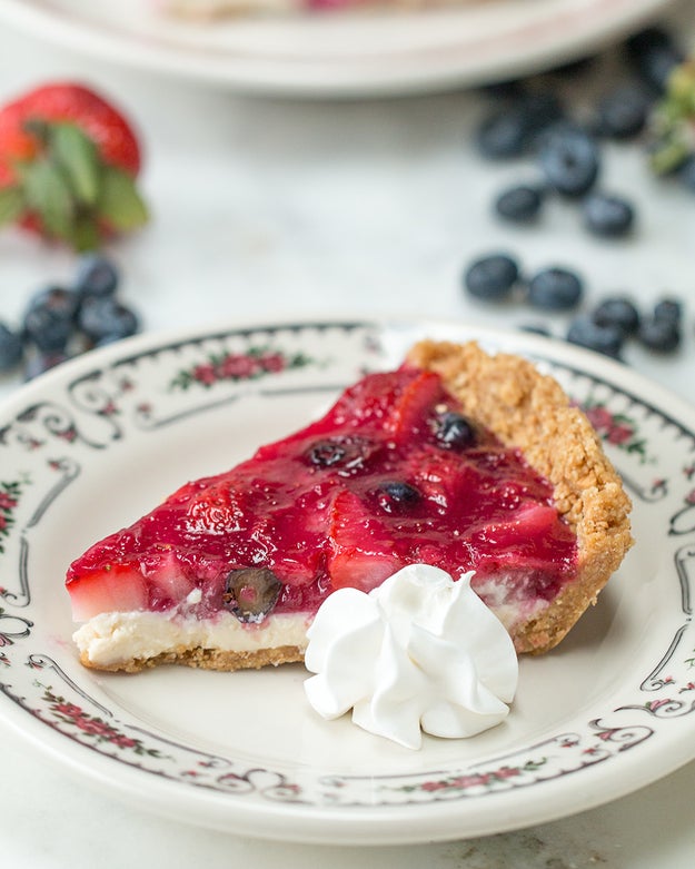 This No Bake Mixed Berry Pie Is Just In Time For Berry Season