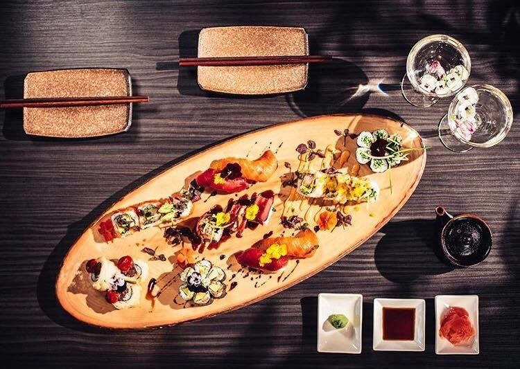 Beautifully decorated Japanese sushi that comes in all colours and shapes. They serve classic Japanese dishes with a creative twist. The restaurant takes inspiration from 'Izakaya' which is the Japanese idea of informal dining.