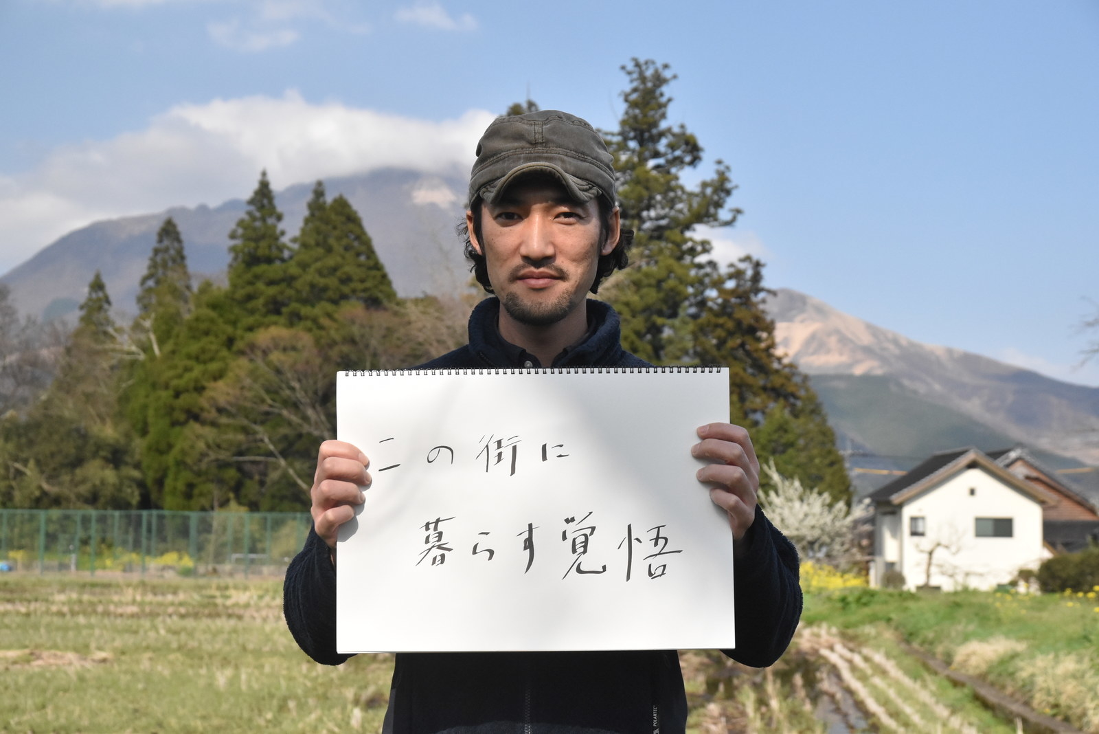 大分・湯布院で経営している旅館は損傷が激しく、建て直すことに。再開は2018年夏の予定です。「なぜ湯布院に旅館を建て直すのか、考えたんです。やっぱりそれは、ここが自分の生まれ育った町で、好きだから。そしてこの町を、ネイティブとしてもっと良くしたいから。そう、改めて実感しました」