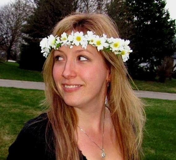 Is this real life or a Snapchat filter? Both? Some ladies come dressed to the nines to Coachella. Depending on the year, floppy hats or headbands could be all the rage. We don’t get those memos, but you’ll be sure to notice the fashion models who do.
