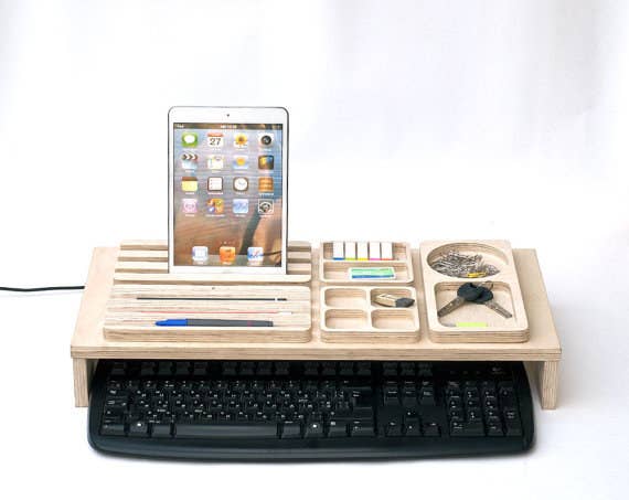 15 Best College Desk Essentials Every Student Needs - HeyitsCarlyRae