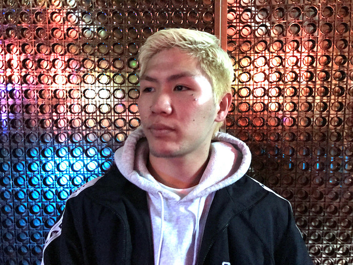 ダンサーの日本人、KOTAさん(20歳)。「日頃から身なりに気をつけてたら、美しくなれると思う」