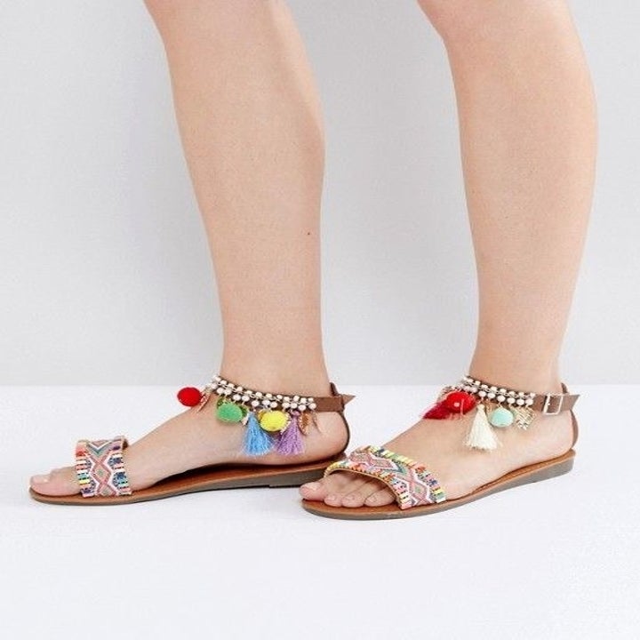 cute inexpensive sandals