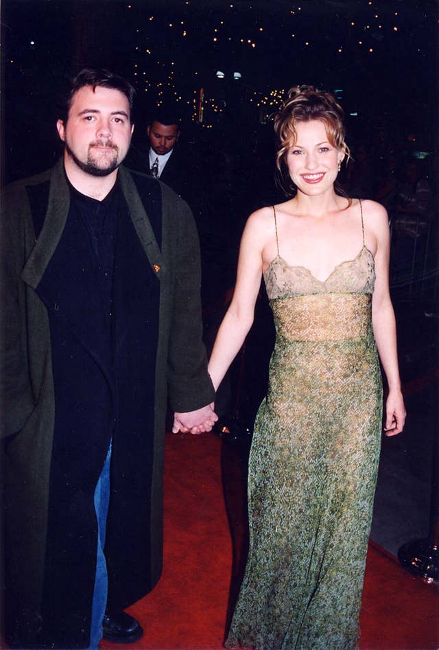 990px x 1464px - Looking Back At The Sexual Politics Of â€œChasing Amyâ€ 20 Years Later